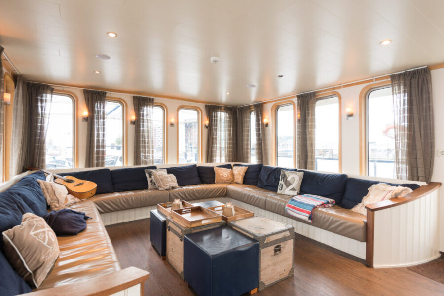Lounge area