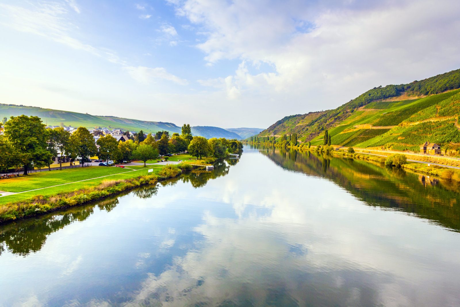 Guided bike tours europe, cycling holidays - shutterstock_123014677-scaled-1