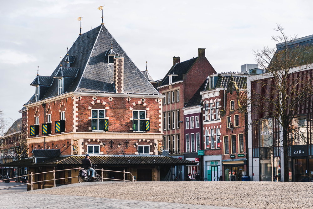 Leeuwarden,,Friesland,,The,Netherlands,03-23-2021:,The,Old,Town,Of,Leeuwarden