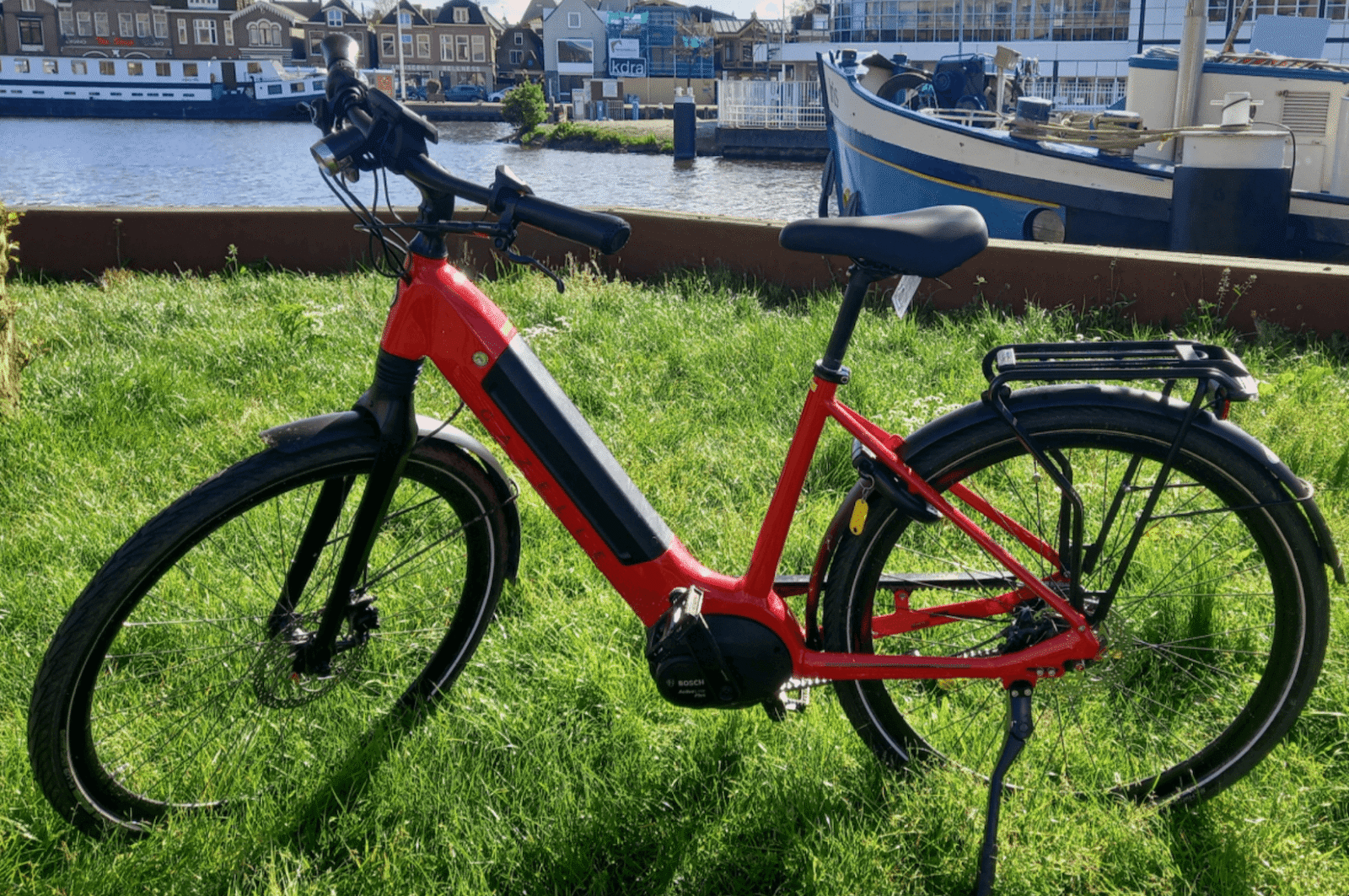 The comfortable Gazelle Ultimate C8+ for our europe bike and barge cycle holiday tour